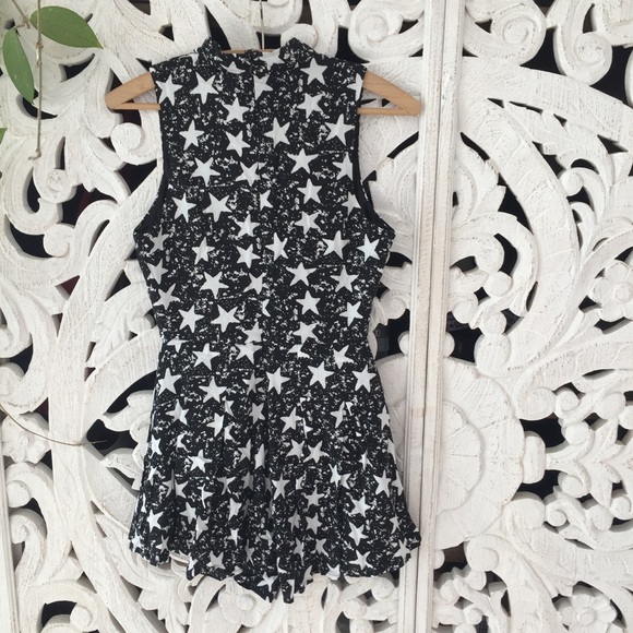 LF Black & White Stars Romper - Picture 3 of 4